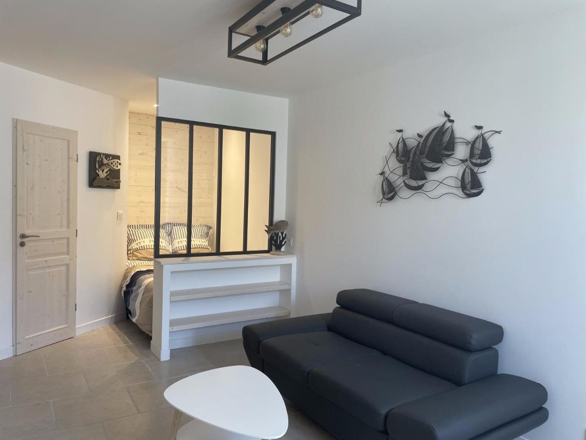 Tribord Apartment La Flotte Exterior photo